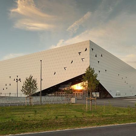 Maisons Martigny A - Proche Futuroscope Et Aquascope シャッスヌイユ・デュ・ポワト エクステリア 写真